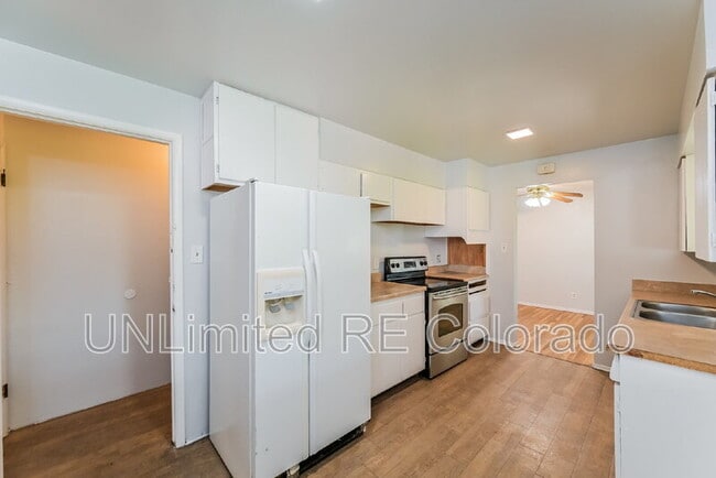 Building Photo - 3016 W Stanford Dr