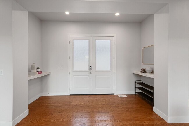 Building Photo - 7862 Danish Pine Ln