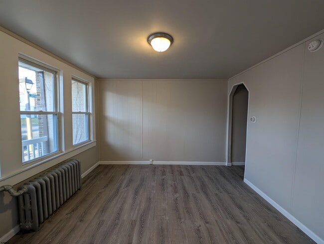 Building Photo - 2002 Grant Ave