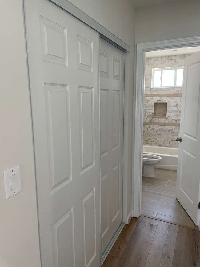 Building Photo - 1921 22nd St