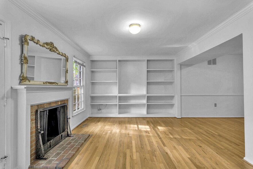 Building Photo - 2534 S Arlington Mill Dr