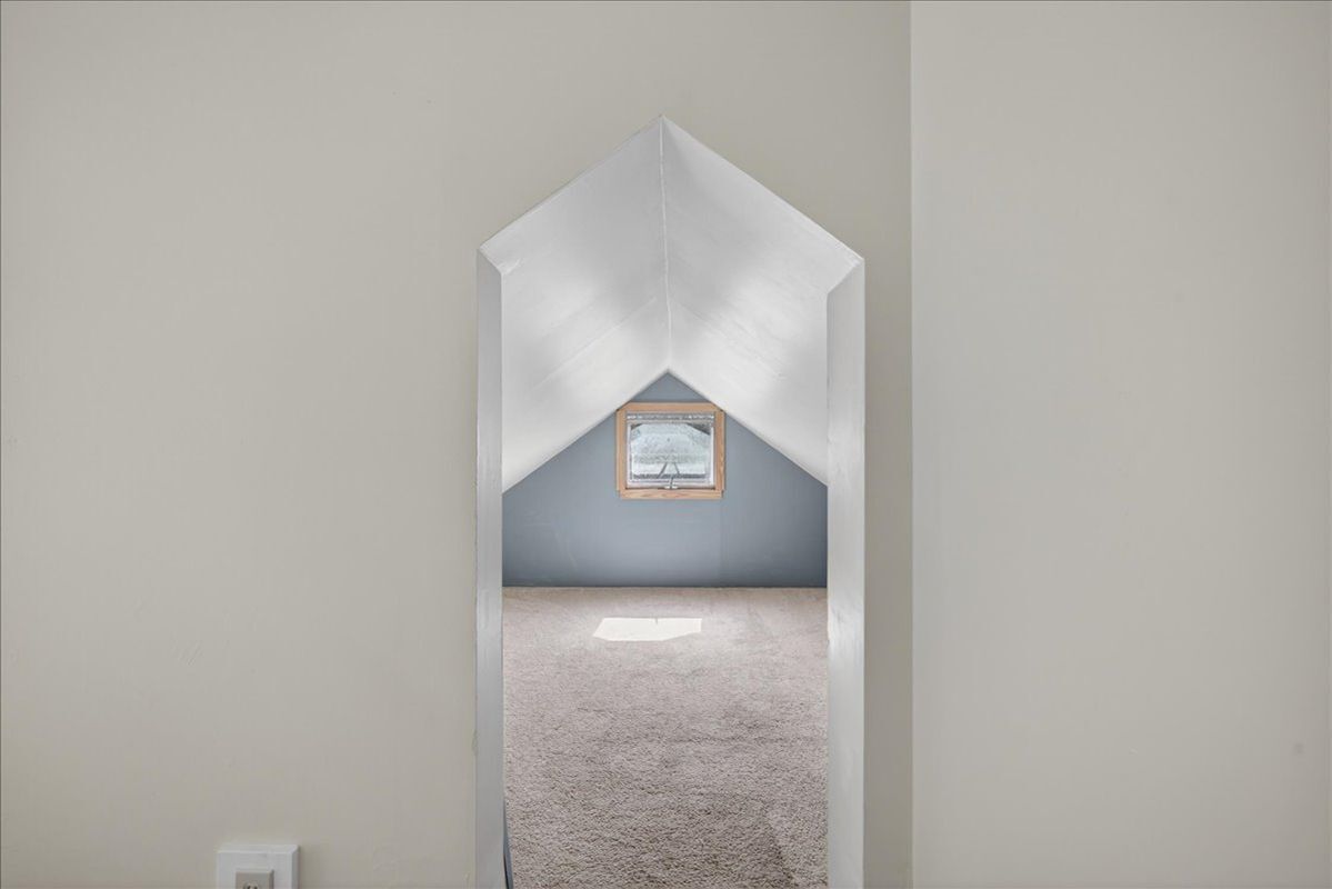 Building Photo - 204 Saratoga Ave