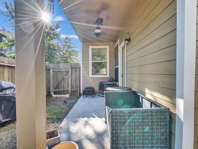 Building Photo - 12423 Alora Bluff Trail