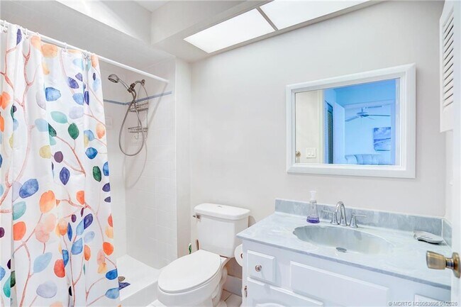 Building Photo - 2370 NE Ocean Blvd