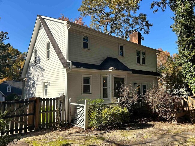 Building Photo - 305 Dean Hall Ln