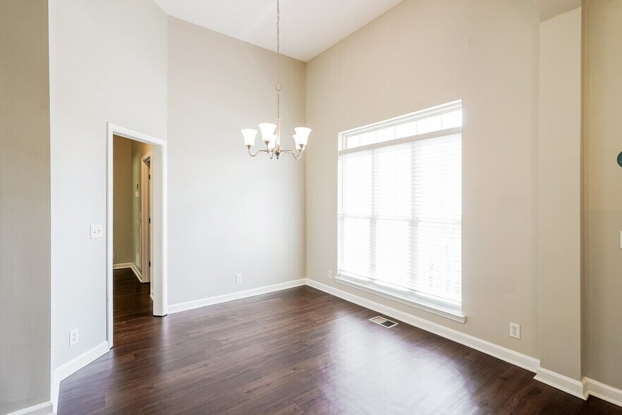 Building Photo - 2178 Loudenslager Dr
