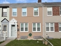 Building Photo - 131 Baker St