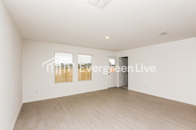 Building Photo - 2256 Tierra Madre Blvd