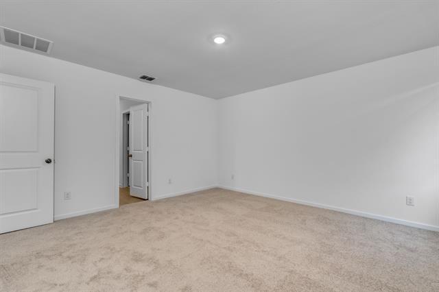 Building Photo - 831 Ponderosa Ln