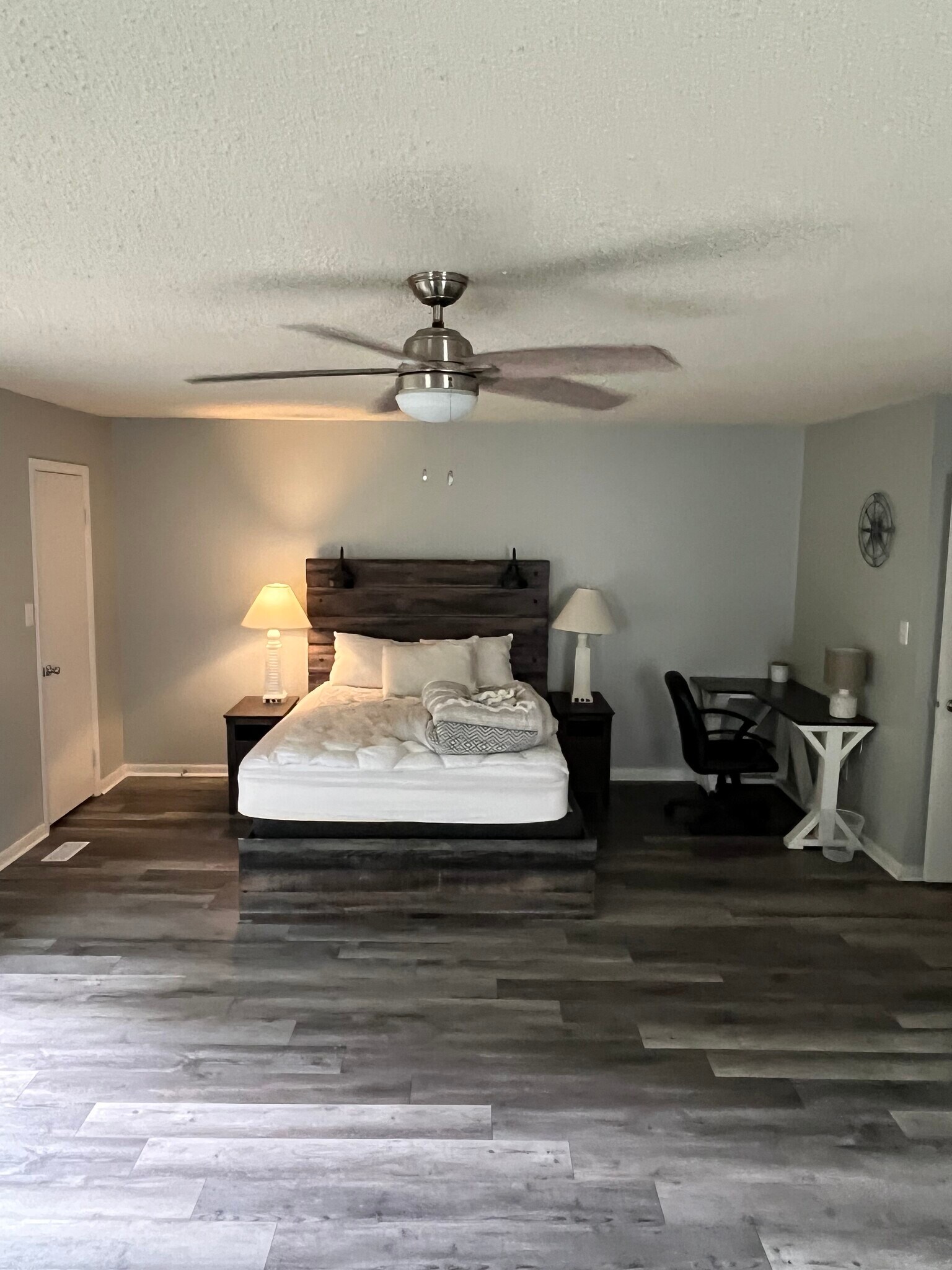 Primary Bedroom - Furnished - 3751 Pendleton Ave
