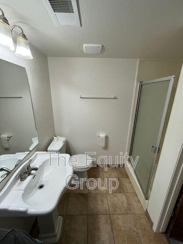 Building Photo - 351-360 N Capitola Ct