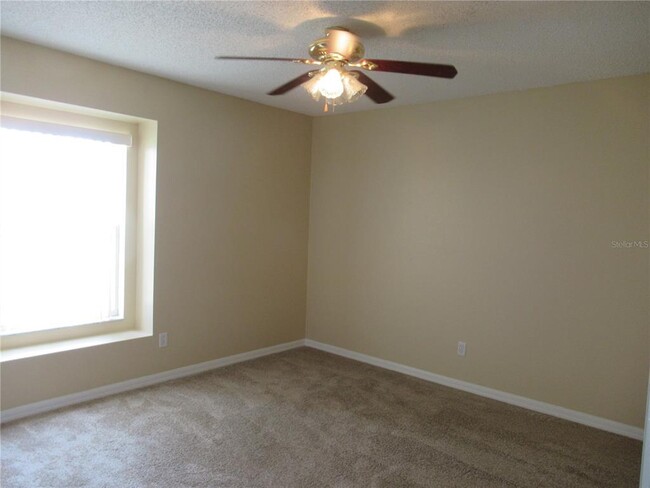 Building Photo - 16908 Sunrise Vista Dr