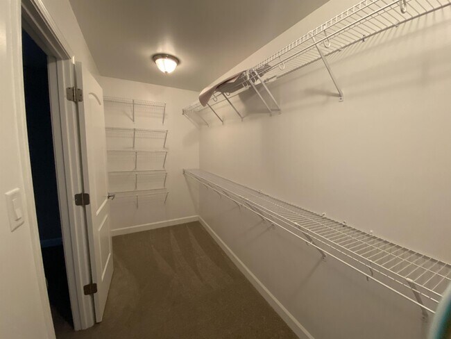 Building Photo - 3190 W 63rd Ln