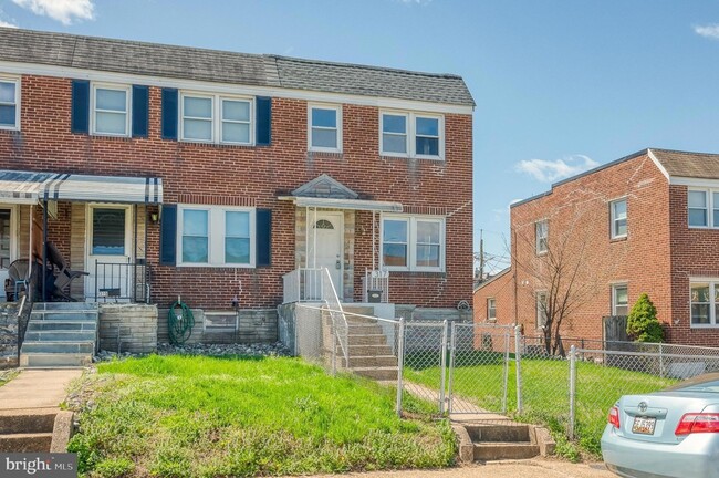Primary Photo - 317 Arden Rd W