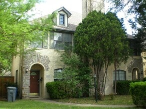 Building Photo - 6023 Oram St