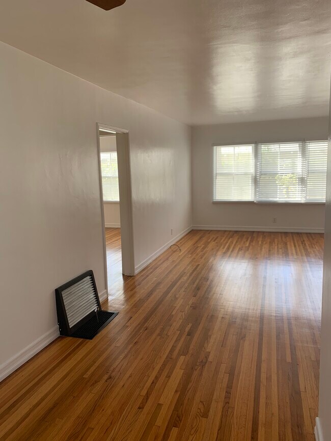 Building Photo - 1250 Franklin St