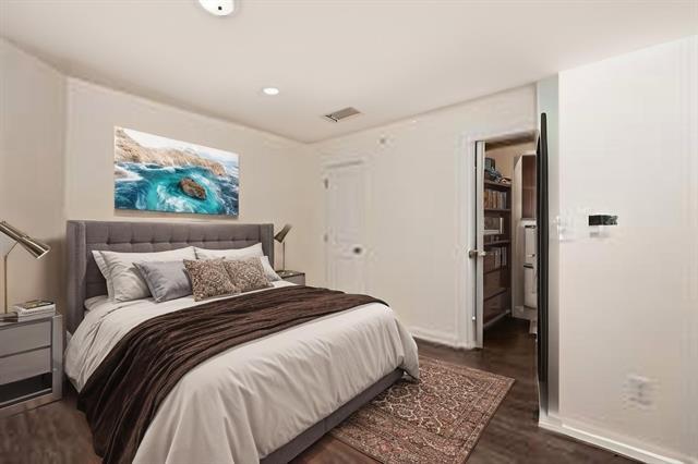 Building Photo - 3022 Forest Ln