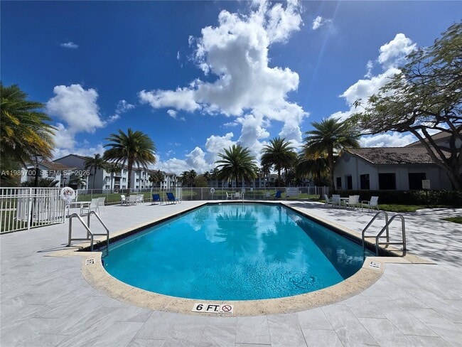 Building Photo - 2620 S University Dr