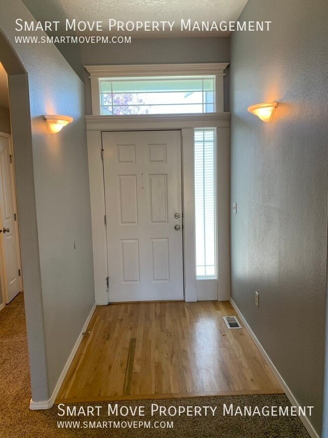 Building Photo - 4260 E Arborvitae Dr