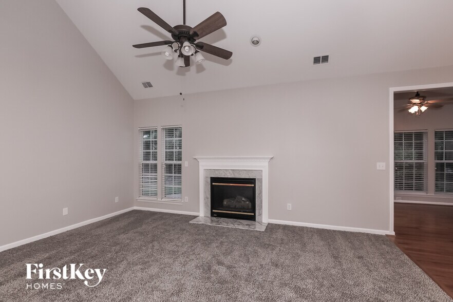 Building Photo - 3005 Linstead Dr