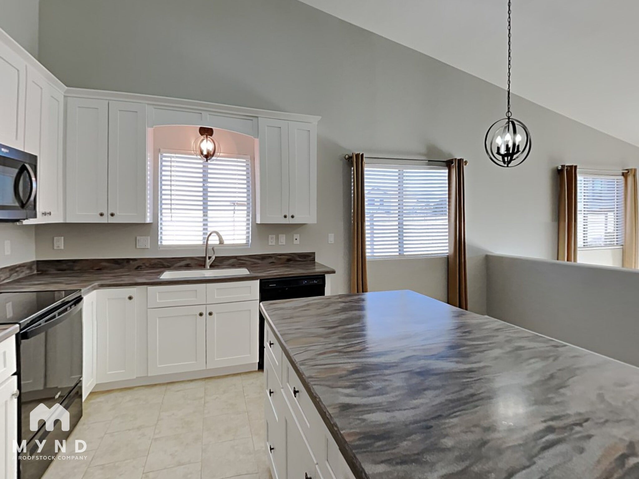 Building Photo - 2136 N Santiana Pl