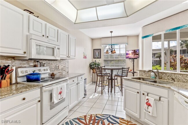 Building Photo - 14581 Grande Cay Cir