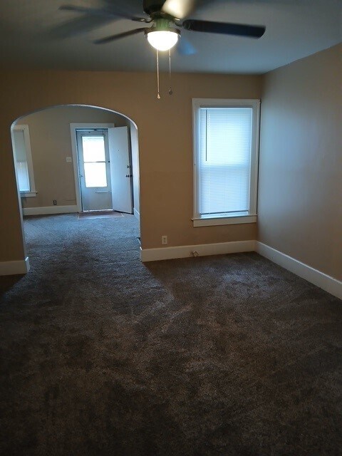 Building Photo - 641 Western Ave