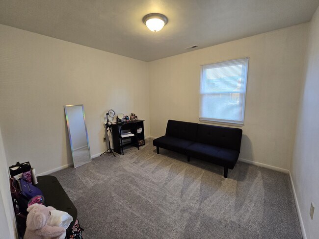 Building Photo - 3229 Bruno Dr