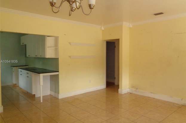 Building Photo - 440 NW 140th St