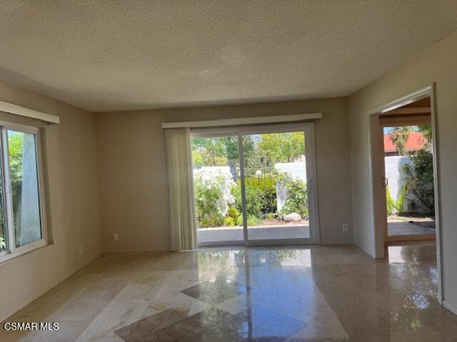 Building Photo - 3734 Summershore Ln