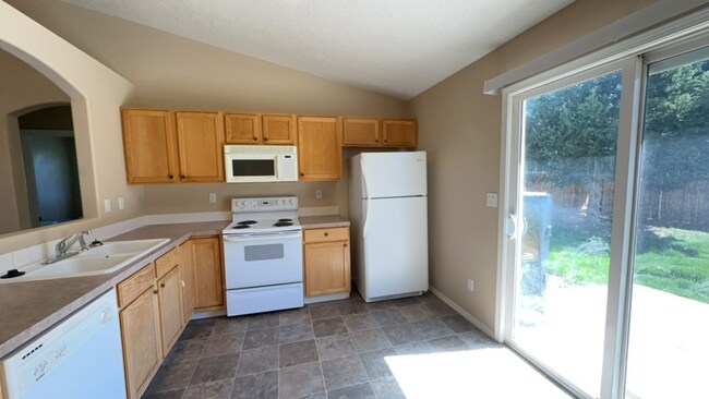 Building Photo - Boise, Steamboat Sub.