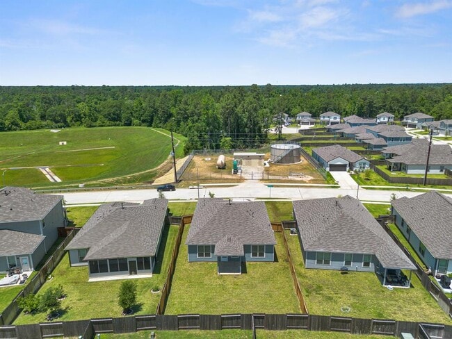 Building Photo - 25922 Balsamwood Dr