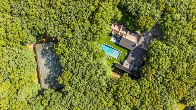 Building Photo - 500 Water Mill Towd Rd