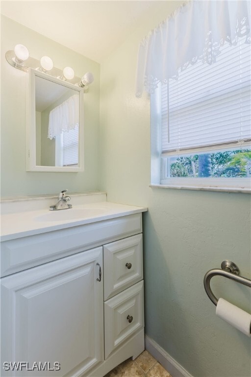 Building Photo - 950 San Carlos Dr