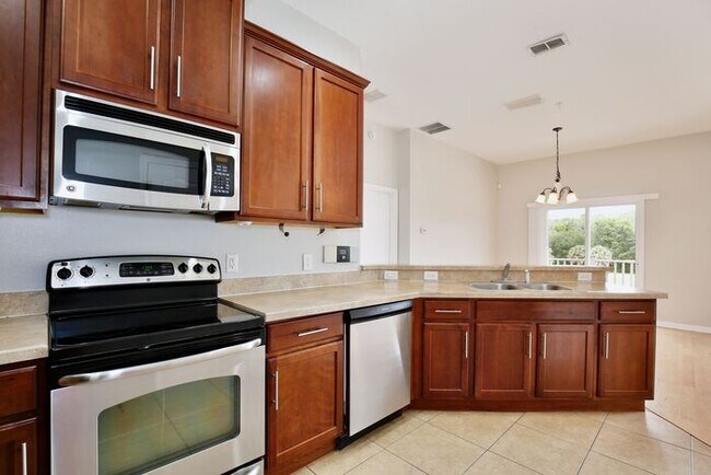 Building Photo - Spacious 2/2 Condo with 1 Car Garage in East Park - Lake Nona!