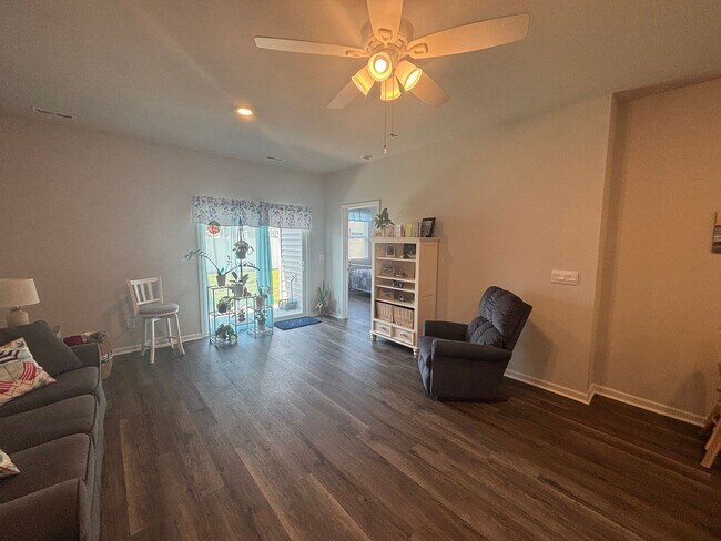 Building Photo - 4266 Coralbead Ln