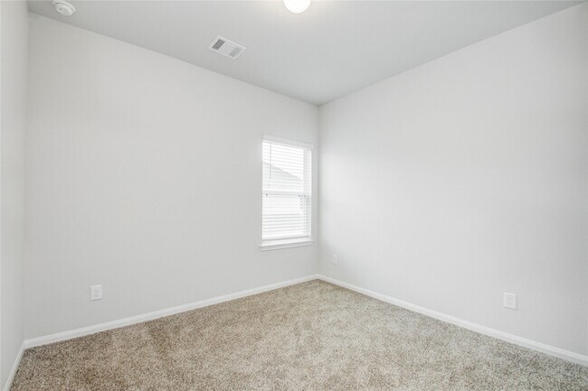 Building Photo - 21915 Grand Majestic Dr