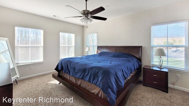 Building Photo - 1100 Westwood Village Ln