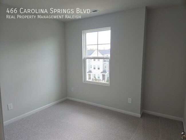 Building Photo - 466 Carolina Spgs Blvd