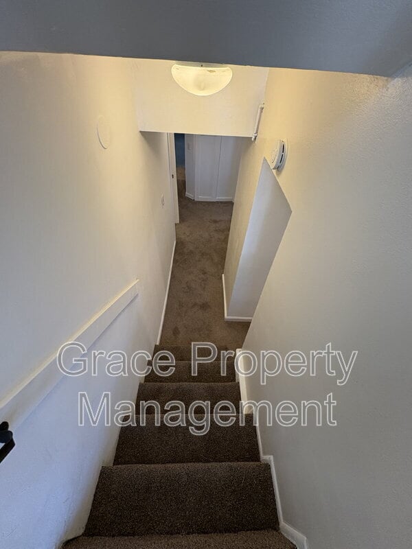 Building Photo - 351 S Franklin St