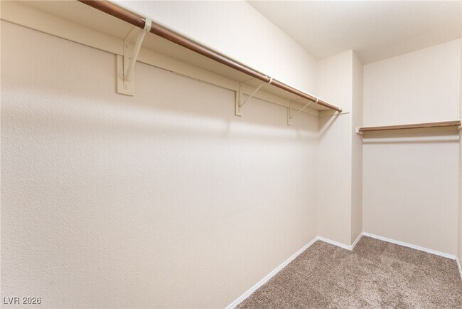 Building Photo - 10625 Mt Jefferson Ave