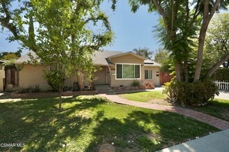 Building Photo - 6946 Texhoma Ave