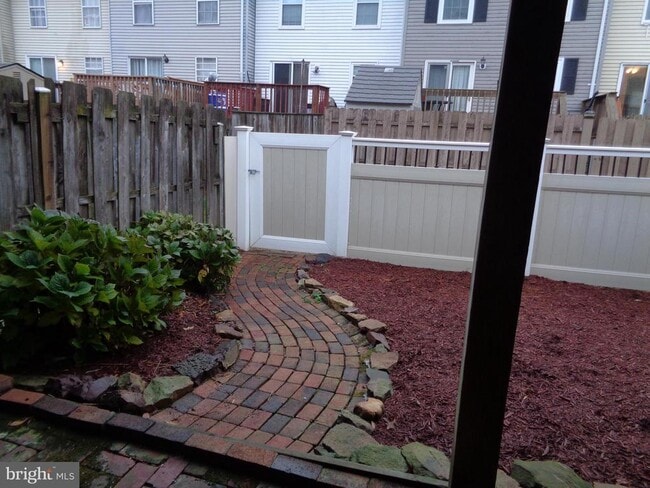 Building Photo - 4020 Rustico Rd