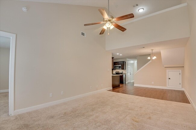 Building Photo - 733 Leela Ct