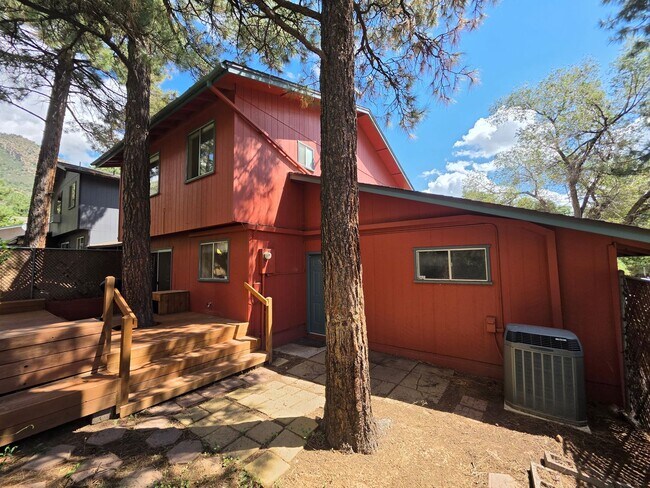 Building Photo - 3885 N Fanning Dr