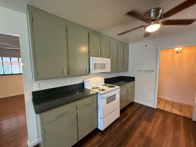 Building Photo - 3-bedroom single story in the heart of Tur...
