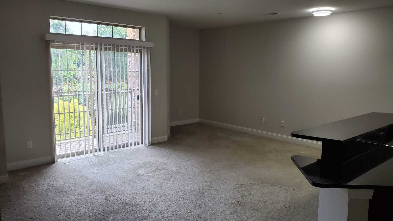 Building Photo - 3000 Fountainview Cir
