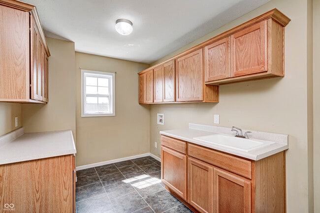 Building Photo - 525 West St