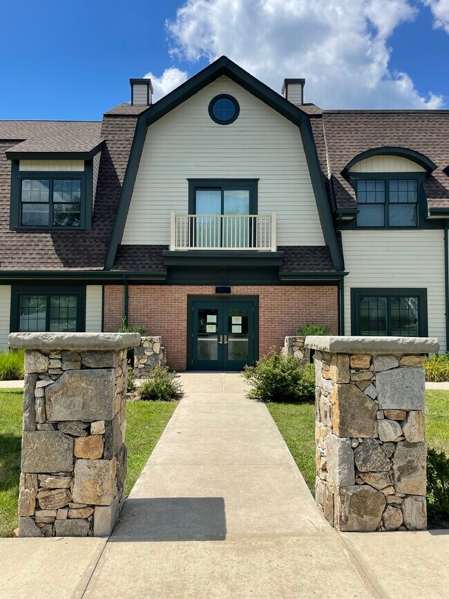 Building Photo - Maple Ridge - Building A