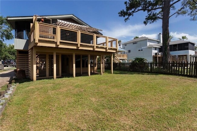 Building Photo - 3113 Bayou View Dr